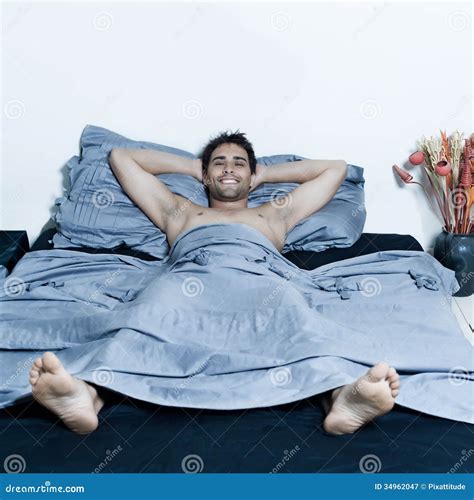 Free Handsome Men In Bed Photos